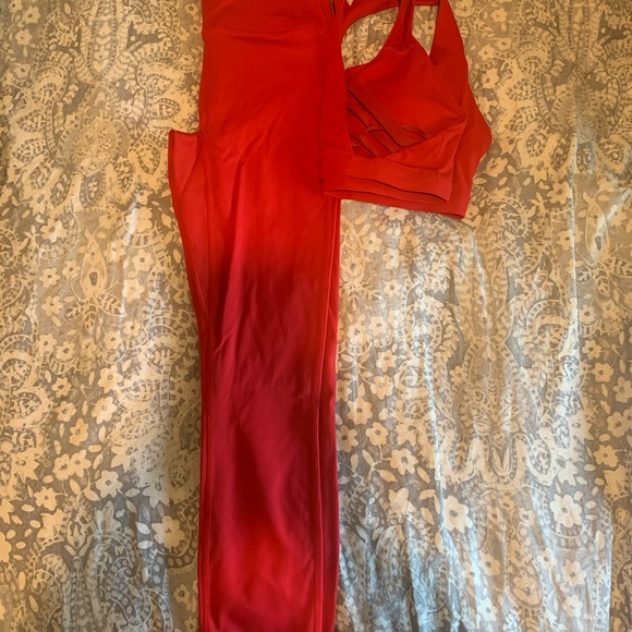 Red fabletics leggings - Picture 1 of 3